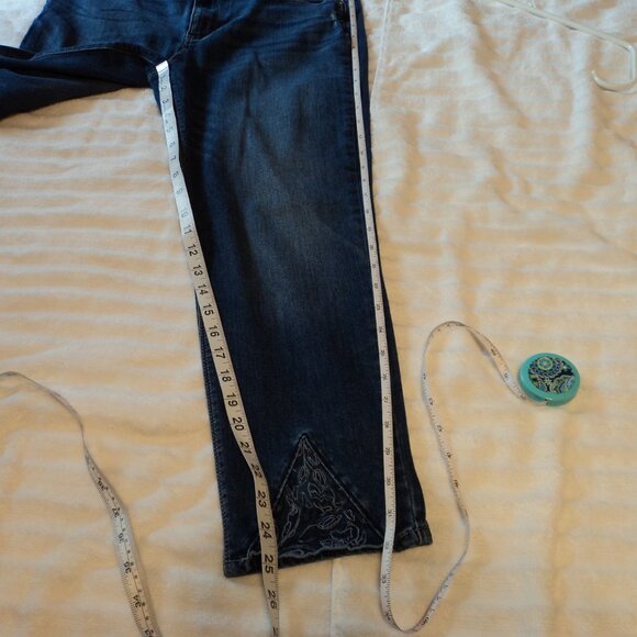 Women's 'The Slim Crop' Blue Jeans W/Small Embroidered Cuffs - Picture 3 of 3